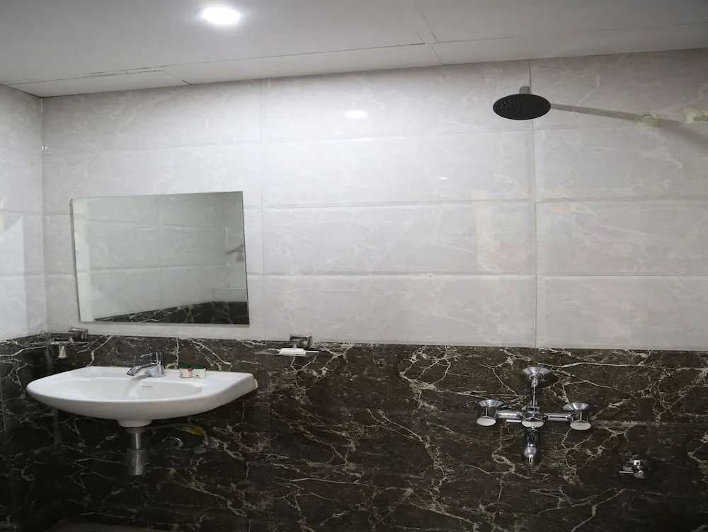 OYO 8997 Angeethi Hotel - Général