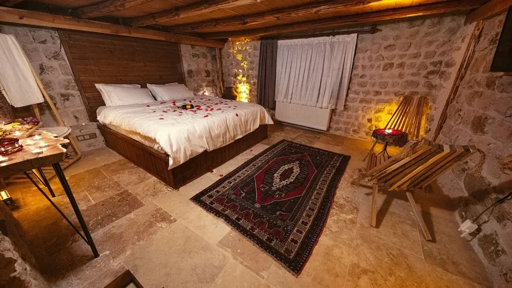 Premium Double room with mountain view (full double bed)