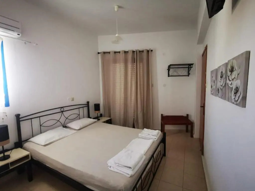 Economy room