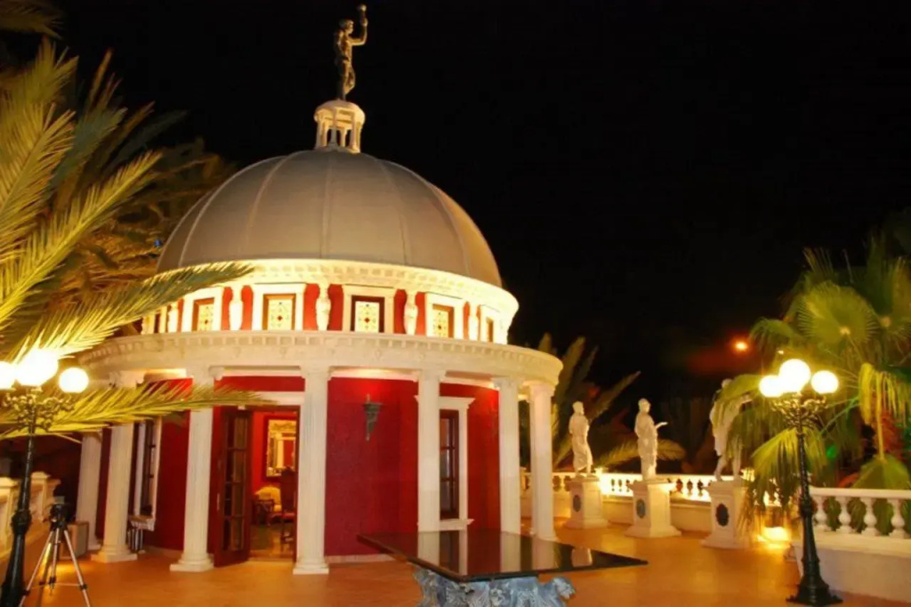 Yetkin Hotel
