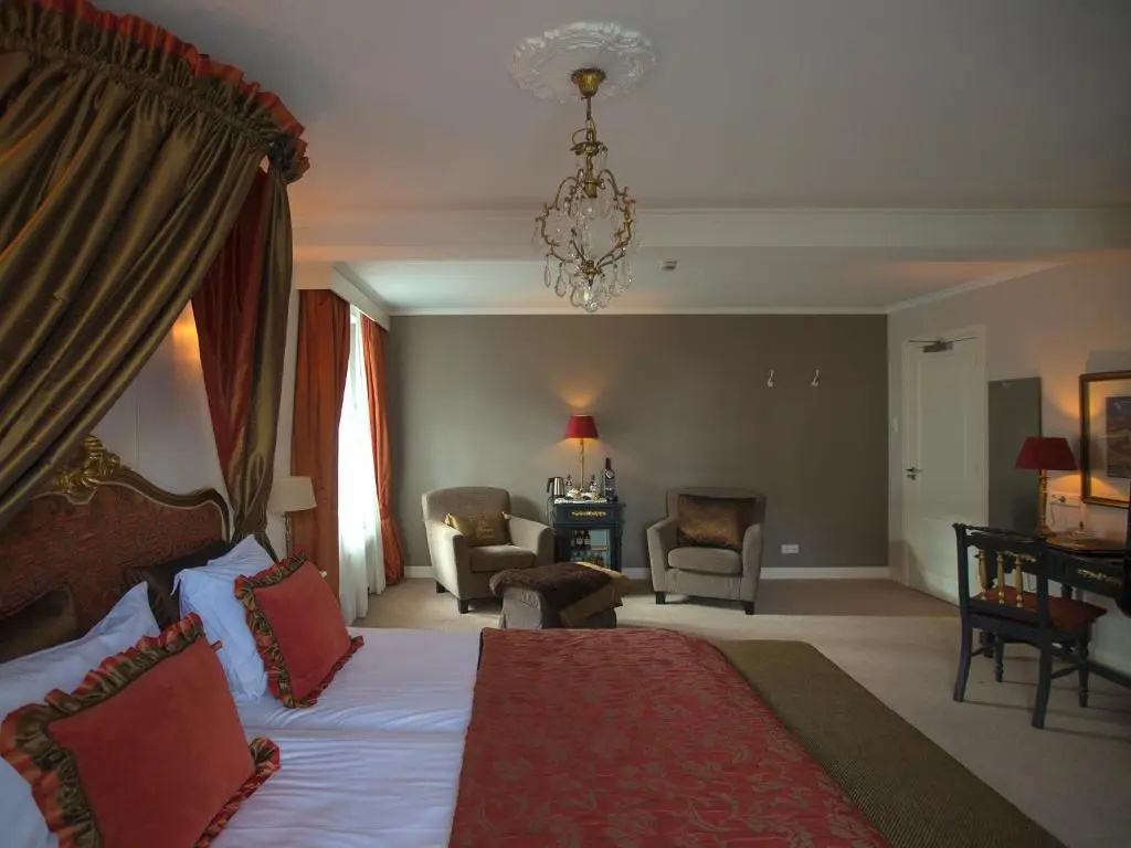 B & B Hotel The Baron Crown - Chambres