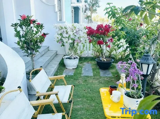 3 bedroom seafront Cherry Villa - Novaworld Phan Thiet