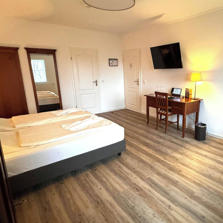 Comfort Double room (full double bed)