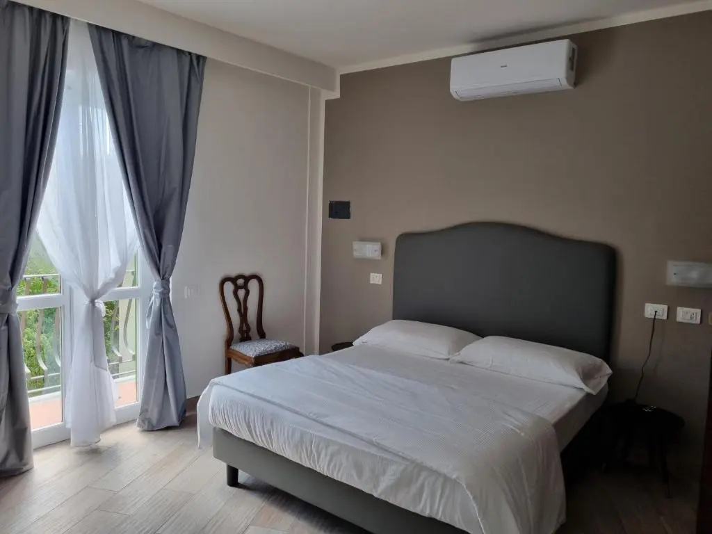 Superior Double room (full double bed)