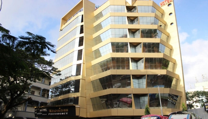 OYO 22061 Hotel Khwaishh Presidency
