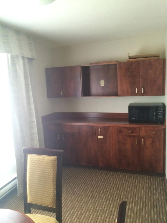 Foxwood Inn & Suites - фото 15