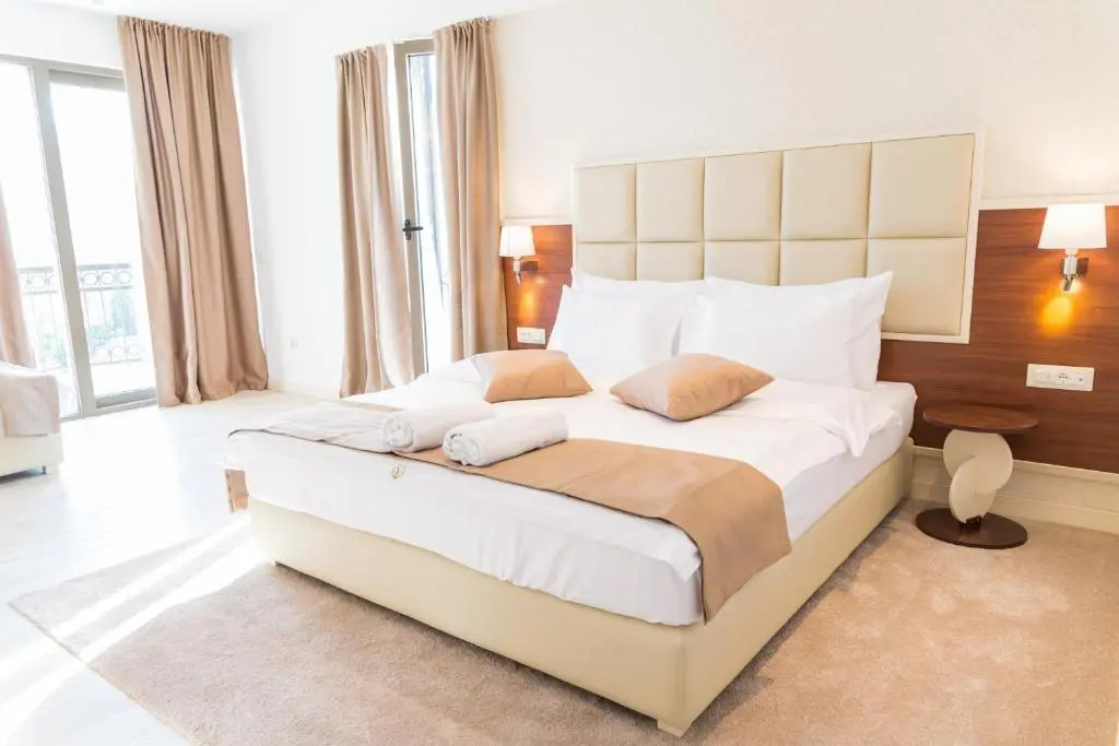 Standard Triple room with balcony