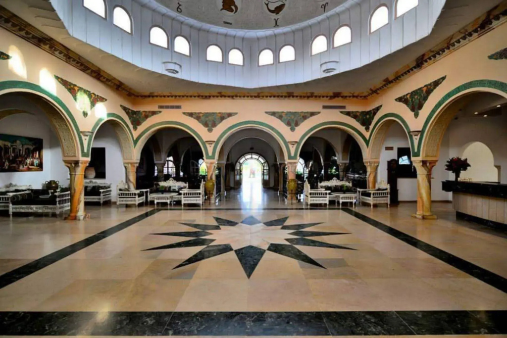 Zodiac Hotel