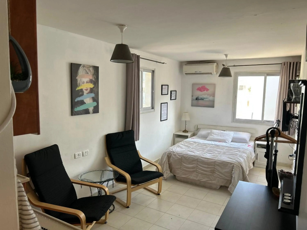 Amir's Apartments