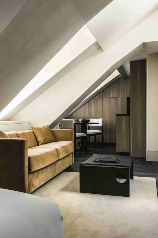 Mondovi Luxury Suites 36