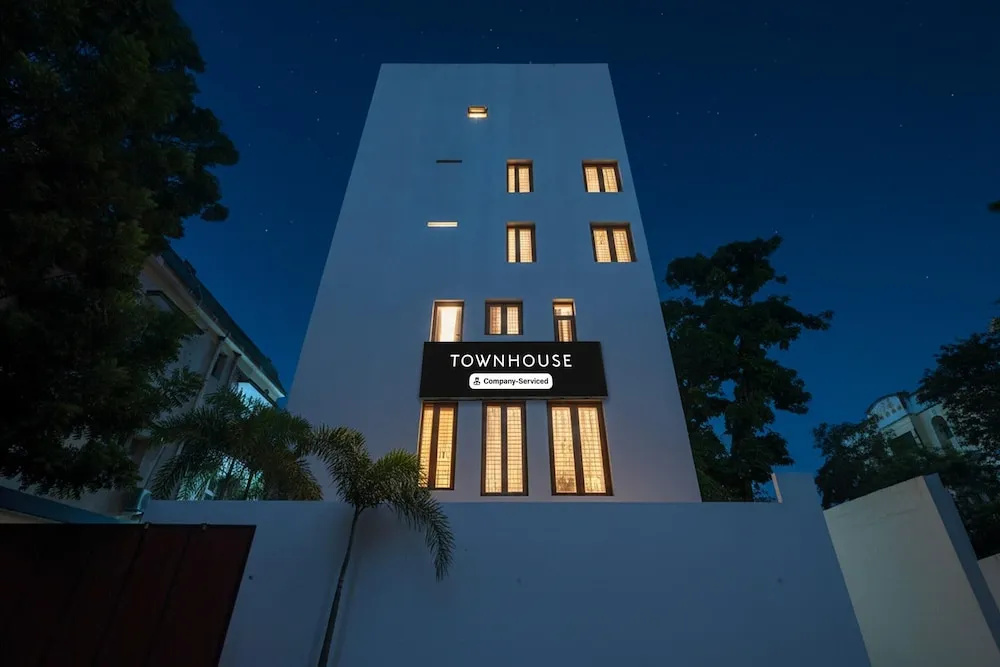 Deluxek.k Nagar Residency