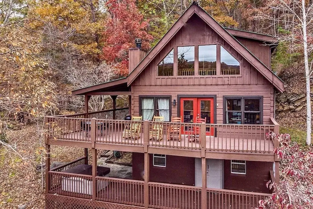 'scenic Solitude' w/ Hot Tub: 3 Mi to Pigeon Forge