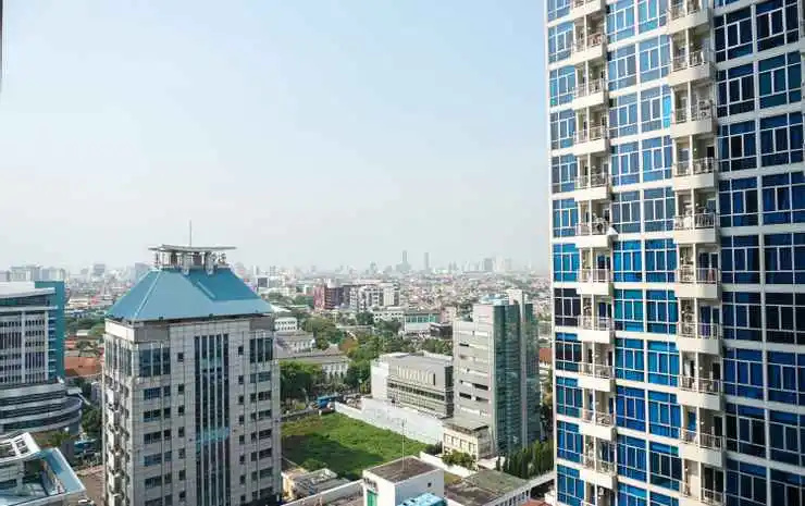 New Furnished 2BR Apartment at Capitol Park Residence By Travelio