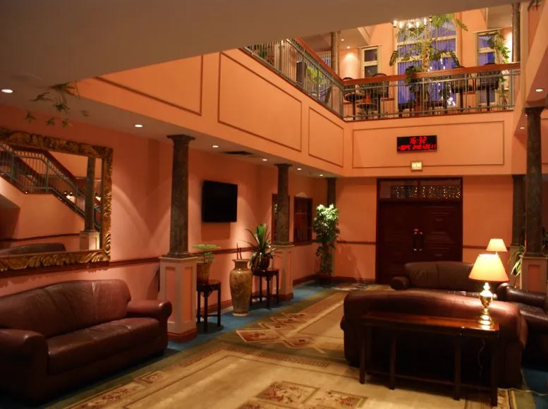 Lobby & Reception