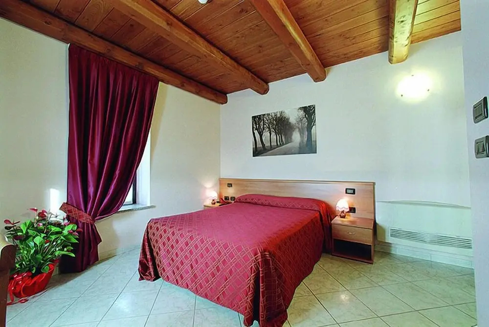 Superior Double room (full double bed)