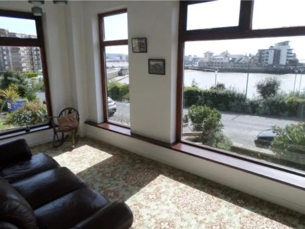 Balcony & Terrace
