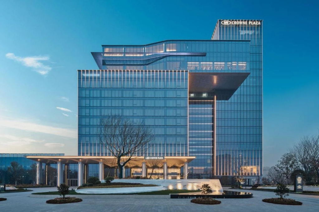 Crowne Plaza Ezhou by IHG — фото 1