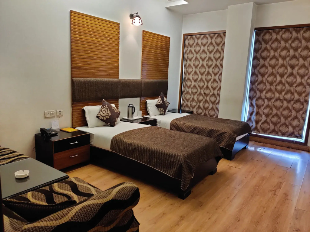 Hari's Court, Lajpat Nagar - Général