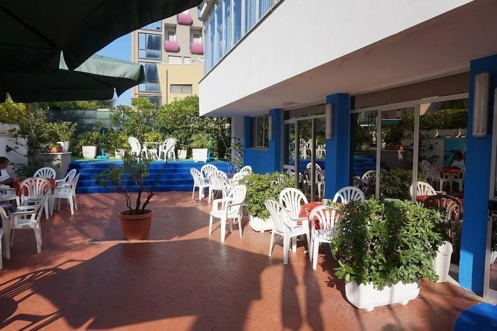 Hotel photo 11
