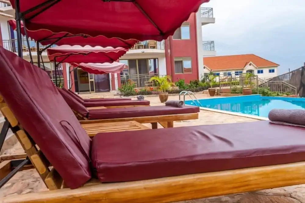 Deluxe 2-bed Apartment With Swimming Pool