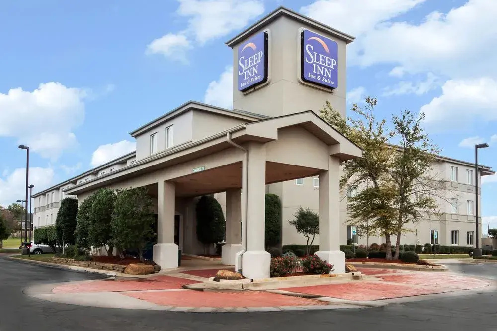 Sleep Inn & Suites