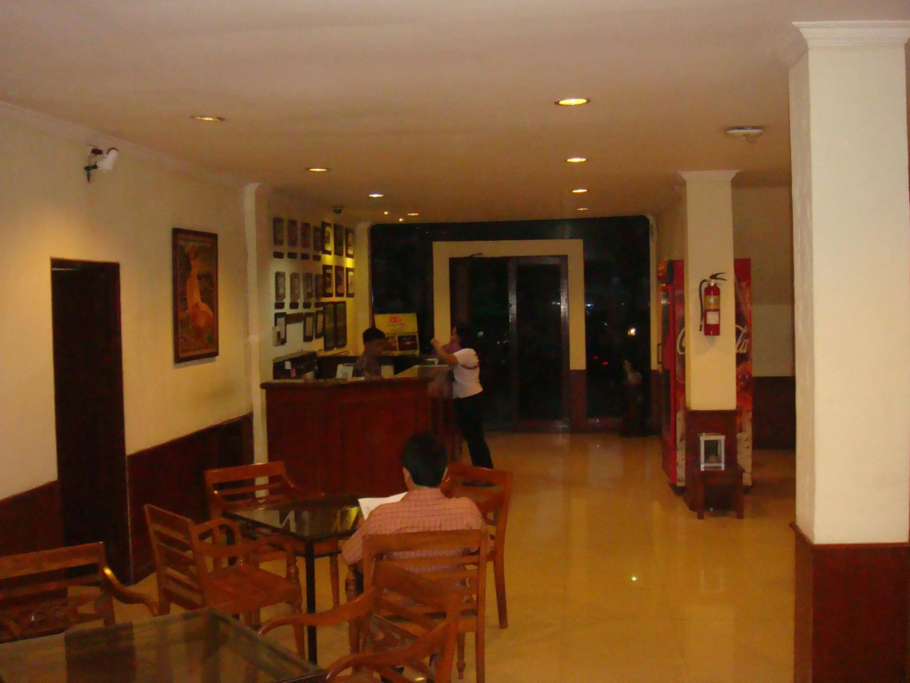 Food & Beverage