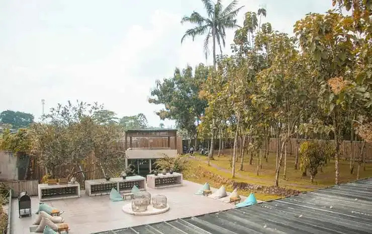 Villa Holy - Travelholic in Behind Nature