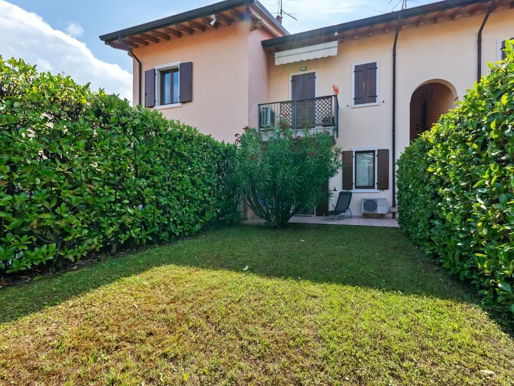 Magnificent Holiday Home in Bardolino with Private Pool