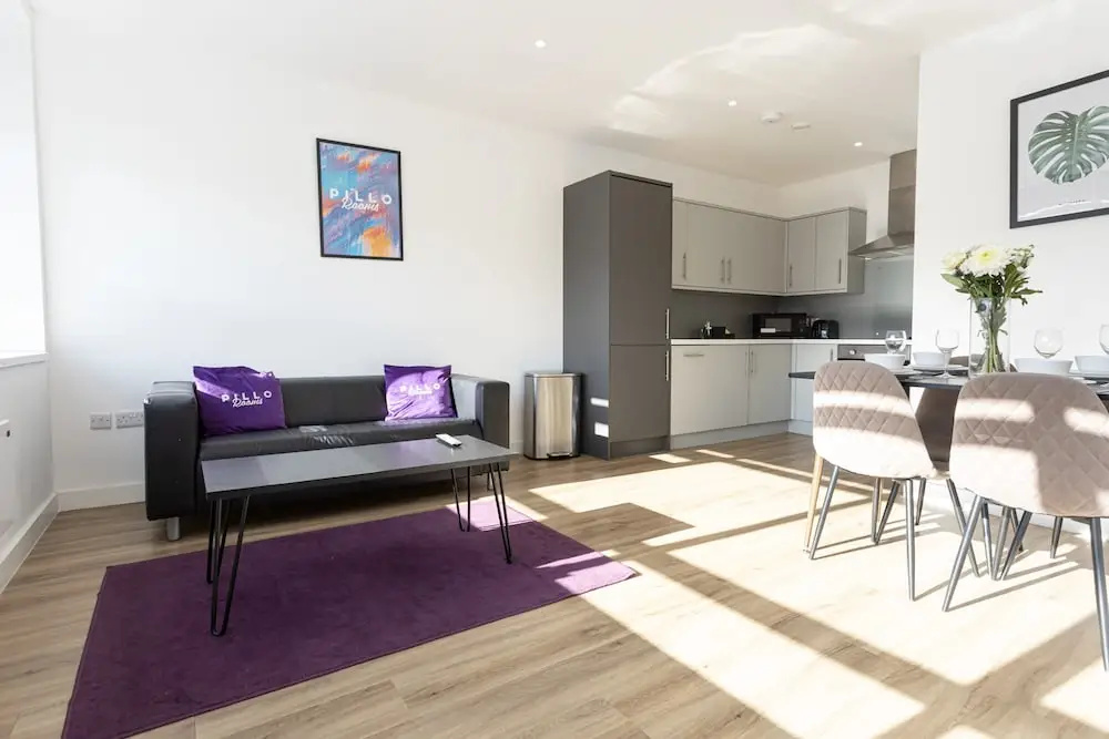 Modern, Stylish 1BR Apartment Nearby AO Arena