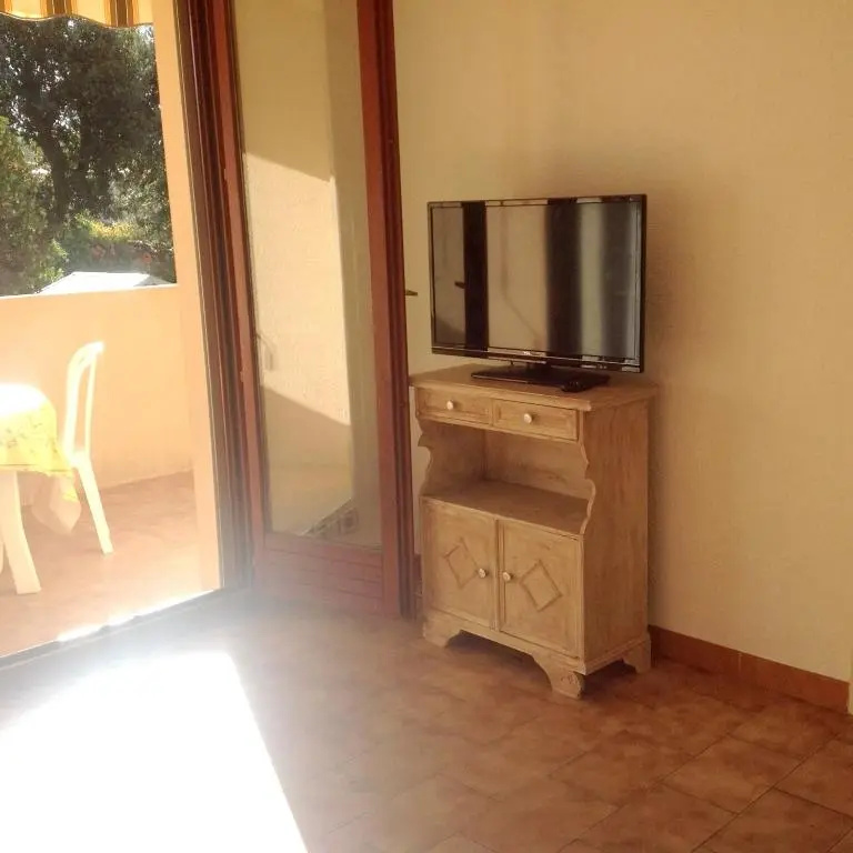 Voir la photo 2 — Appartement de 2 chambres a Cavalaire sur Mer a 400 m de la plage avec vue sur la ville et balcon