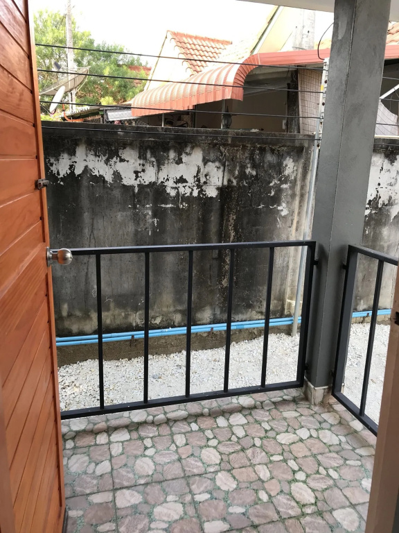 Balcony & Terrace