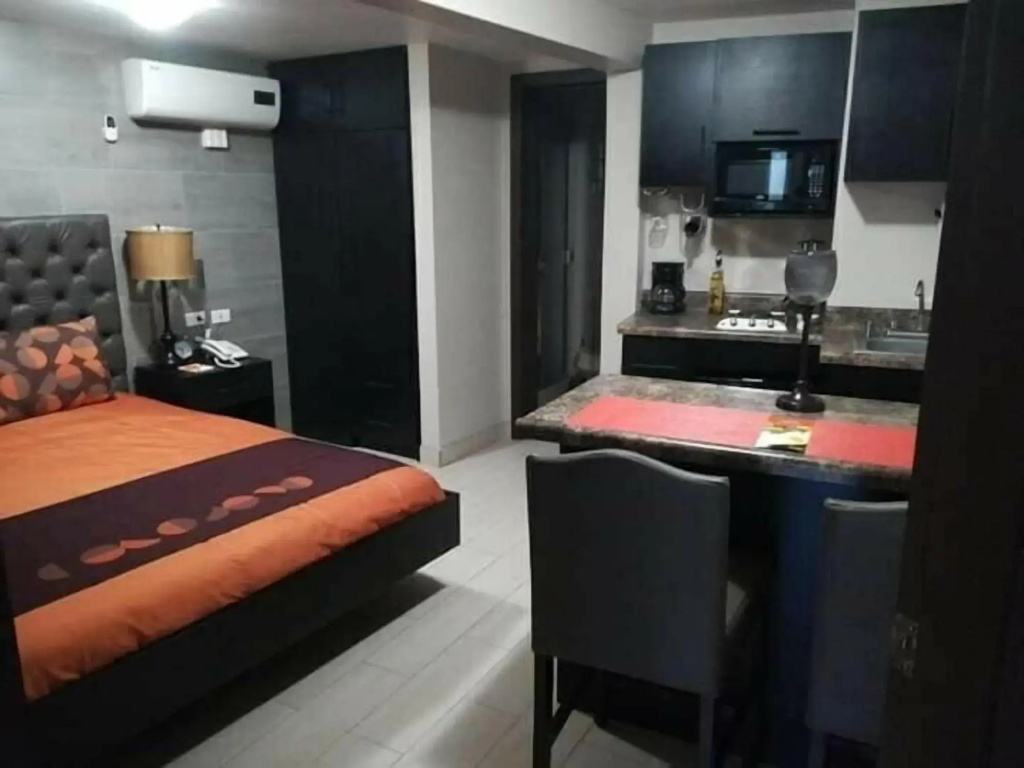 Hotel photo 2