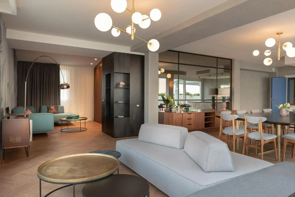 The Box Hotel by null