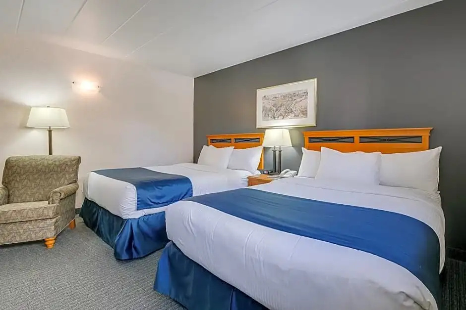 Economy Quadruple room
