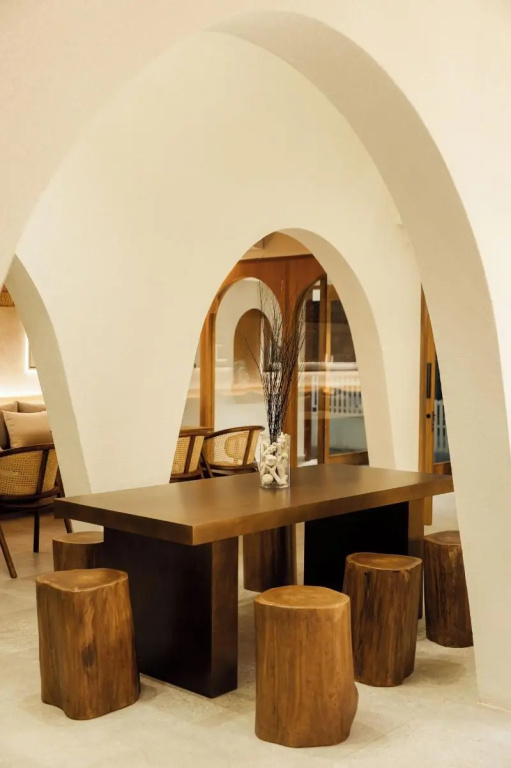 Отель Tasana Bar and Luxury resort в Паттайе