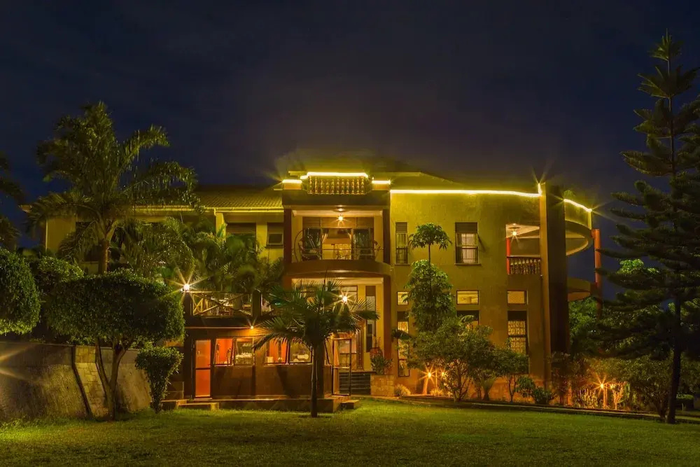 Shine Country Resort Hotel - Hostel