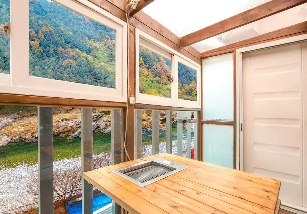 Balcony & Terrace