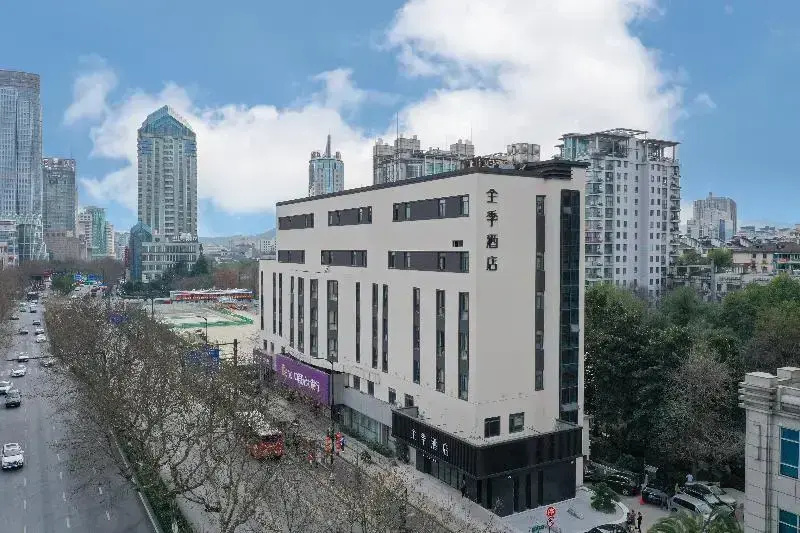 Ji Hotel(Hangzhou Xihu Nansong Yu Jie)