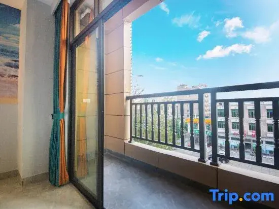 Balcony & Terrace