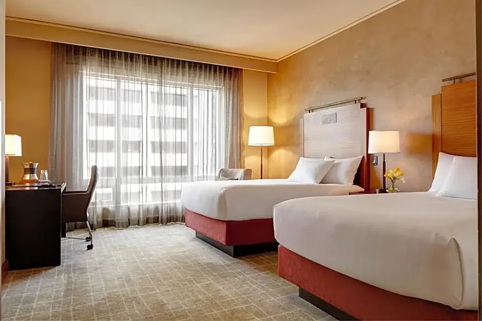 Double Club Access room (twin beds)