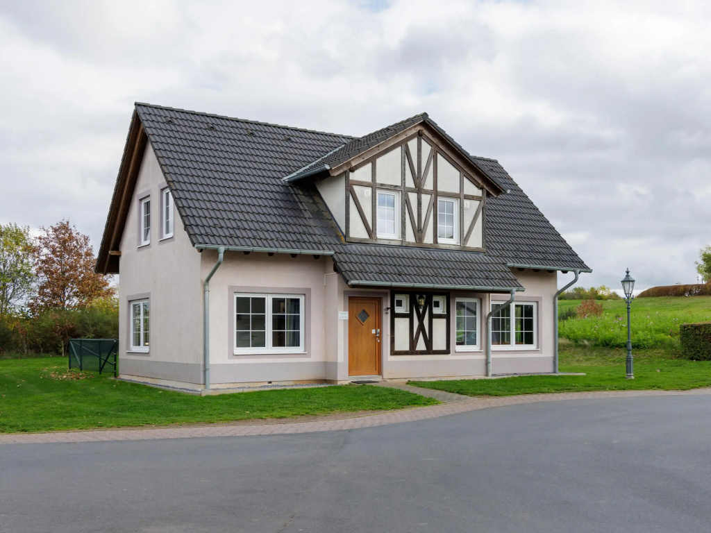 Koos Kidsvilla with 4 Bathrooms & Sauna near Cochem
