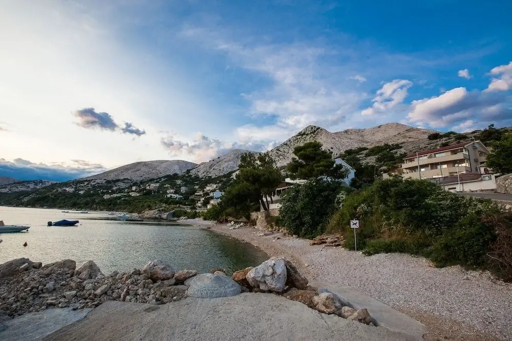 Beach & Waterfront