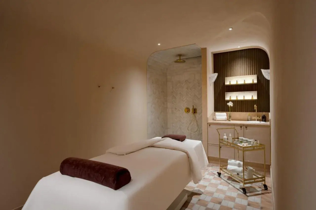 Stradom House, Autograph Collection by null