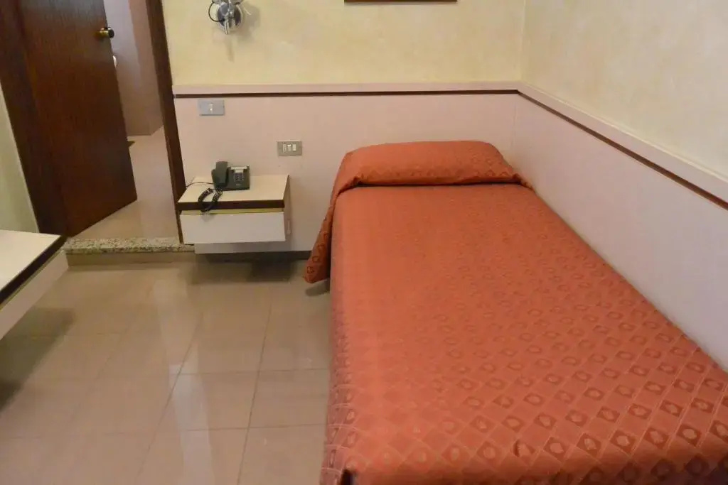 Le Petit Hotel - Chambres