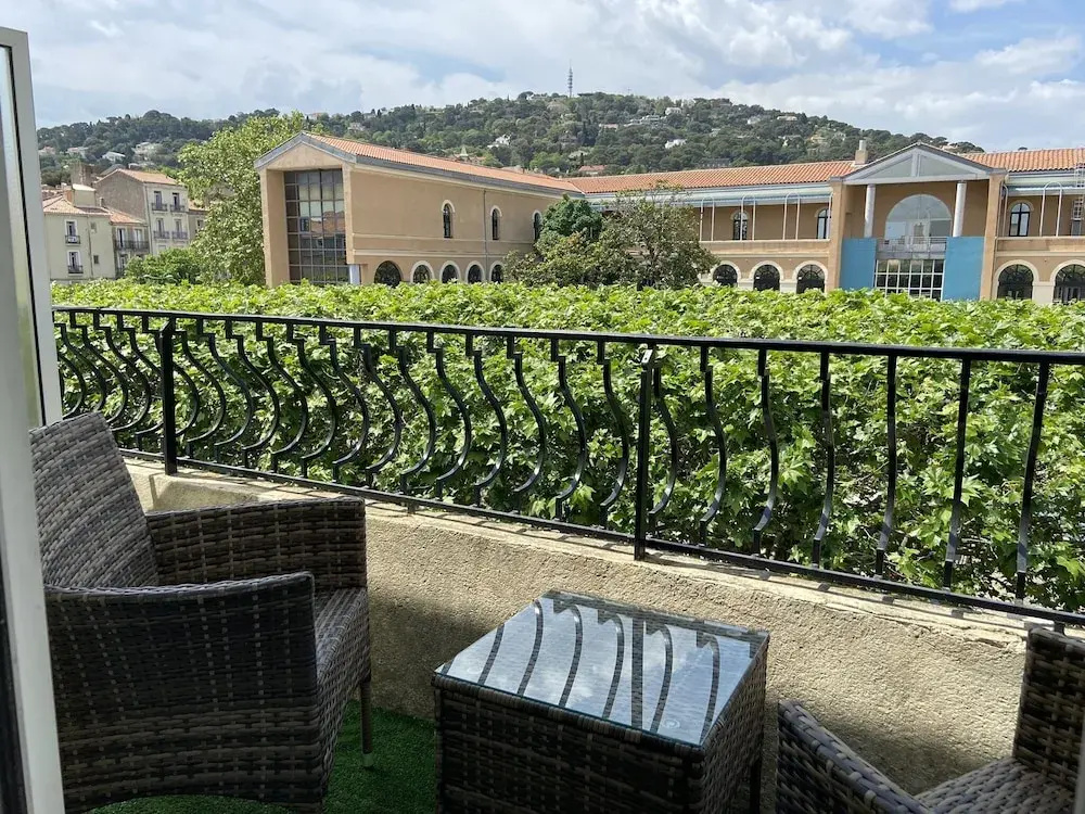 Hotel photo 12