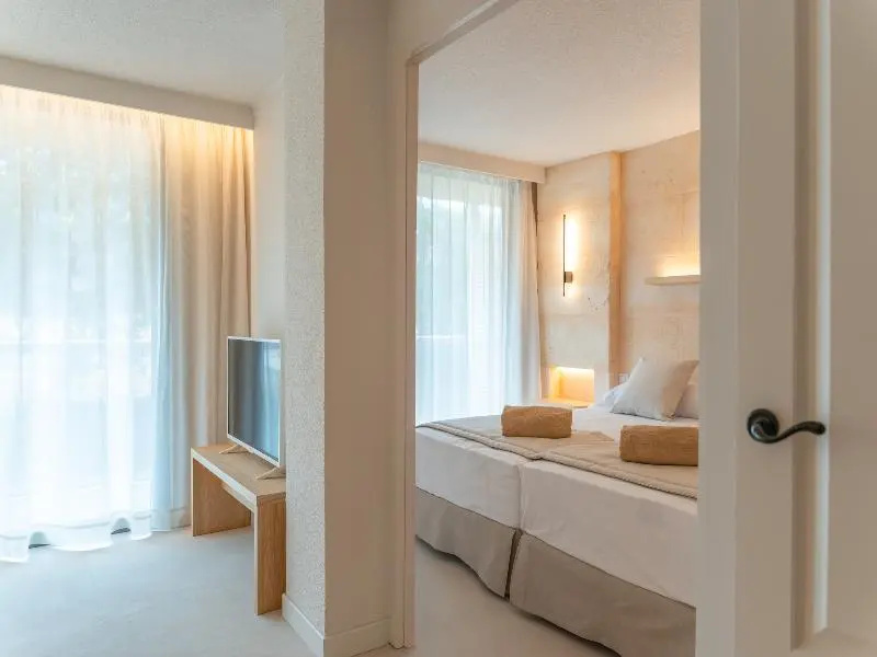 Standard Junior Suite
