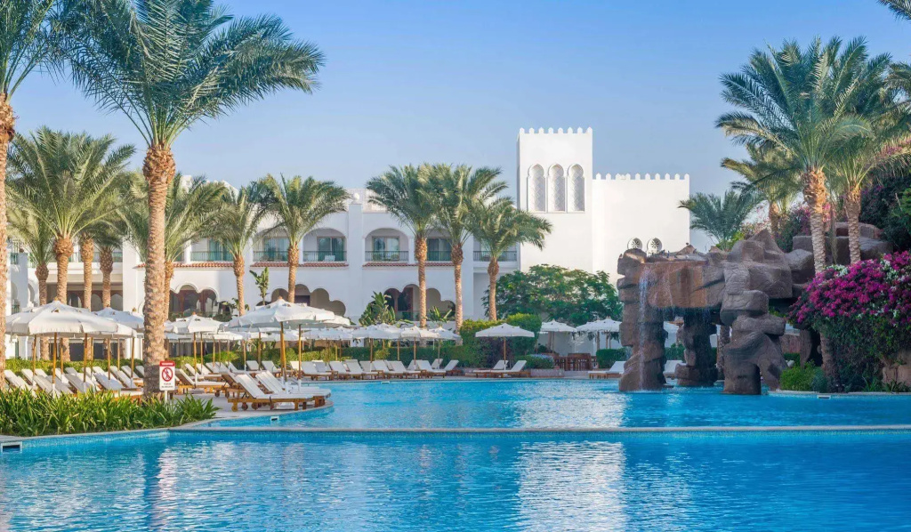 Baron Palms Adults Friendly Only 16 years plus Boutique Hotel Style — фото