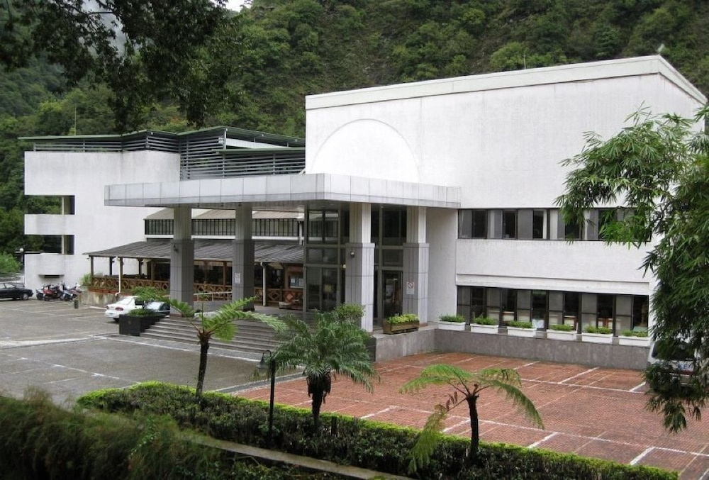 tienhsiang youth activity center