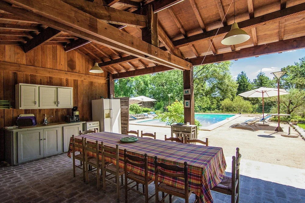 Mansion in Bourgnac With Garden