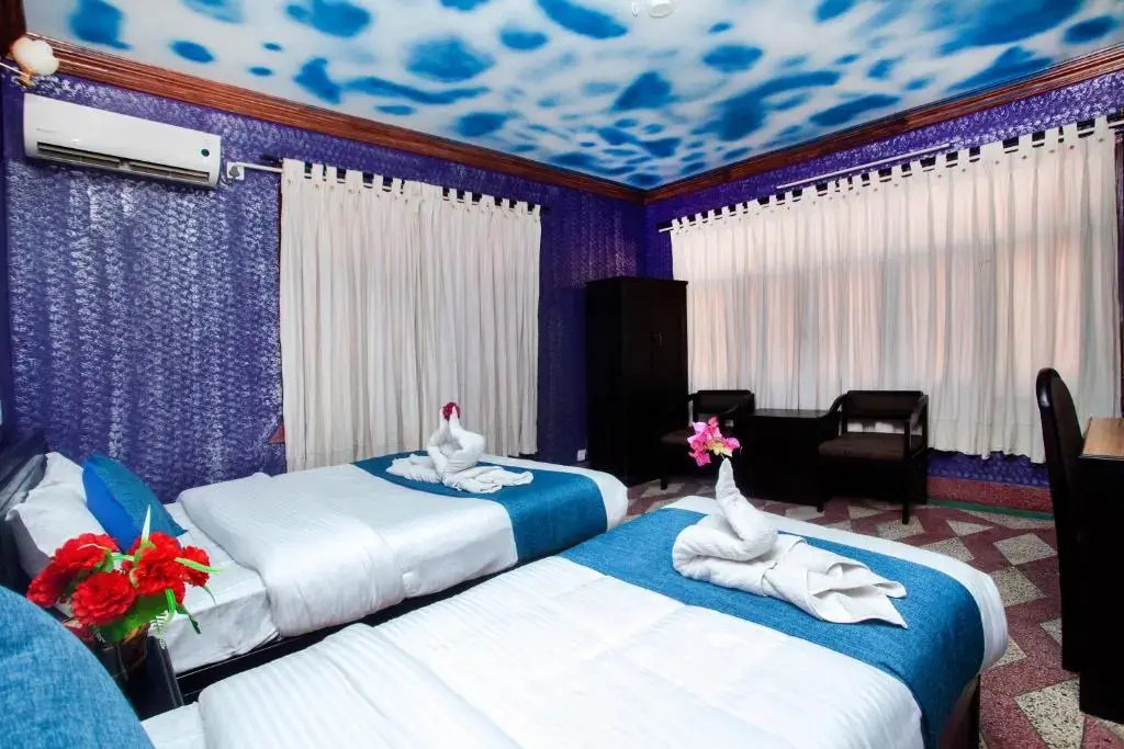 Superior Double room (full double bed)
